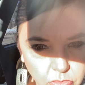 Meet your Posher, Deanna